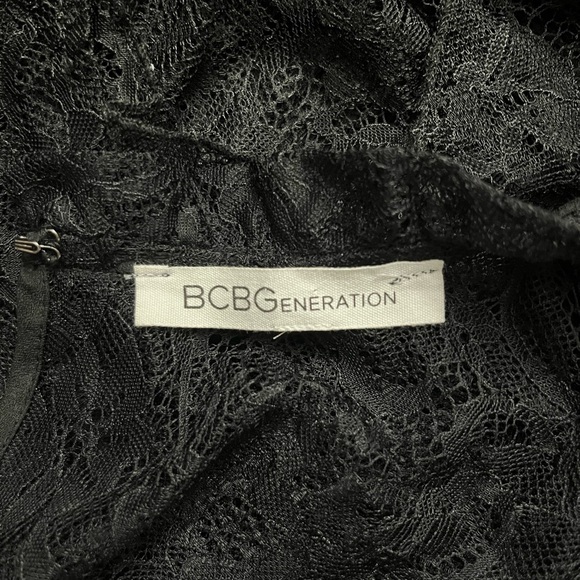 BCBGeneration Gothic Black Lace Top With Sheer Back Size Large - Picture 5 of 7
